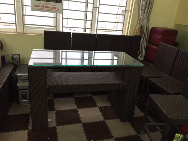 bàn ghế ăn.JPG