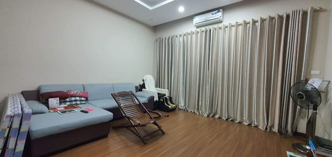 Bán nhà phân lô đường Nguyễn Viết Xuân, Thanh Xuân, 73m x 4 tầng, Ô tô tránh - 1