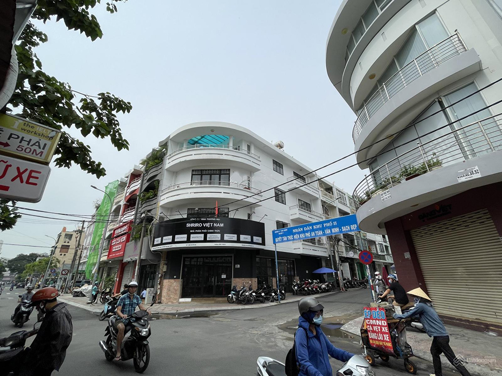 ban nha tran huy lieu quan phu nhuan.jpg