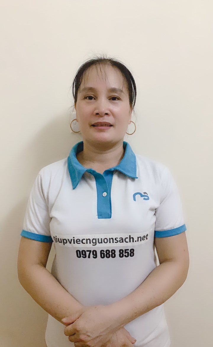 cô Hằng.jpg