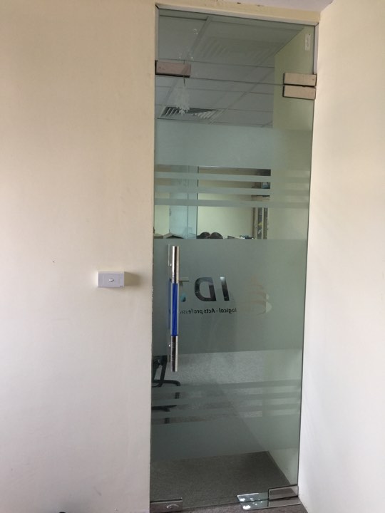 cua 2.jpg