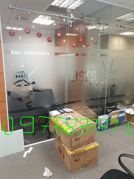 CỬA KÍNH LÙA TREO.jpg