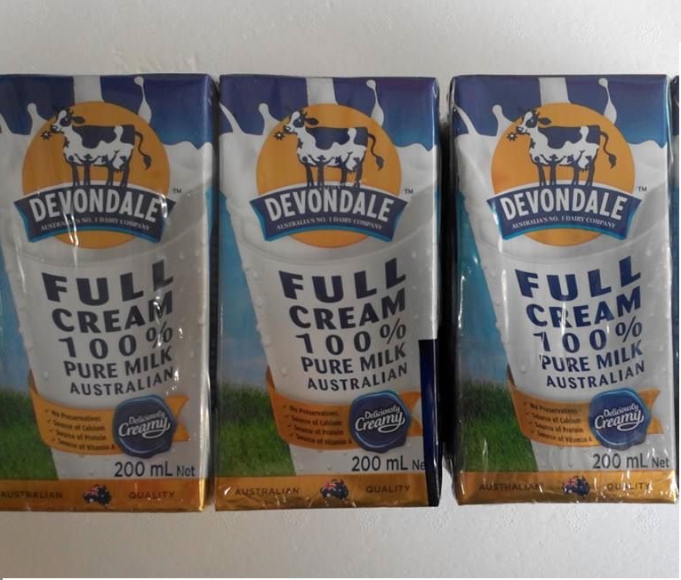 Devondale xanh 200ml.jpg