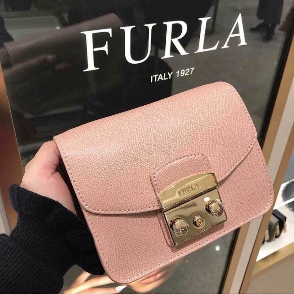 Furla 1.jpg