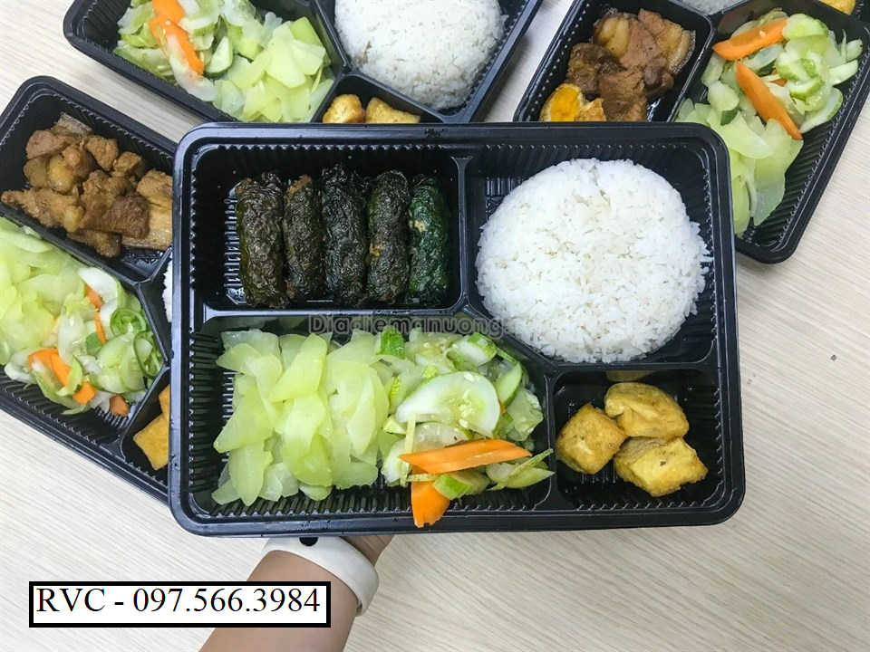 hop-nhua-dung-com-4-ngan-7.png