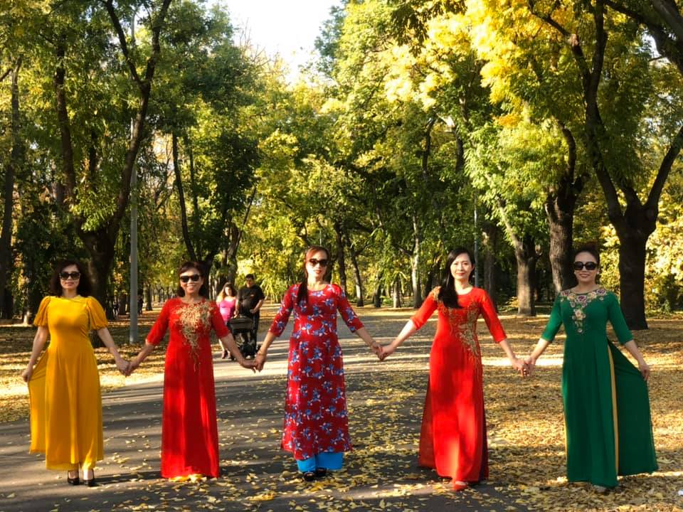 lê thanh ở Hungary.jpg