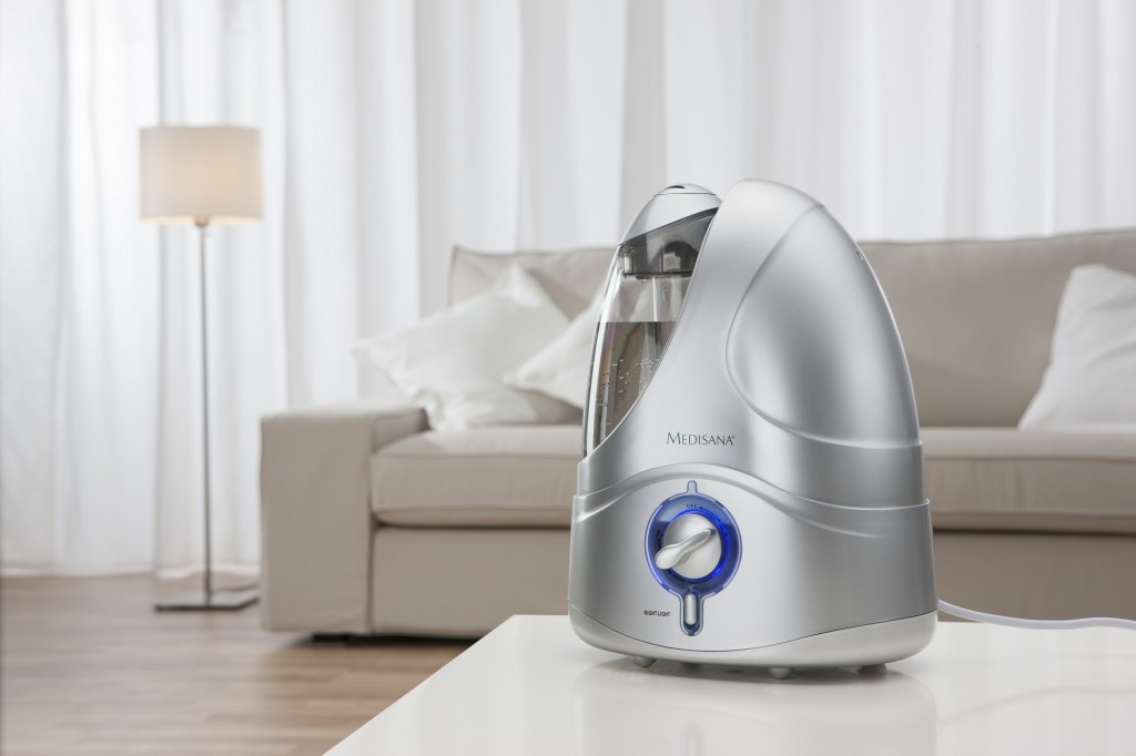 máy-tạo-độ-ẩm-trong-phong-ultrabreeze.jpg