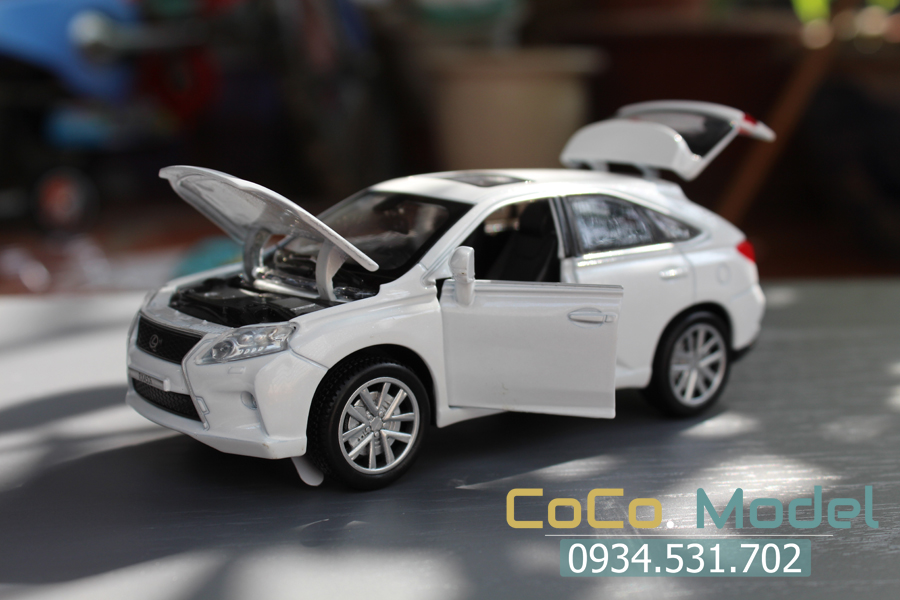 mo-hinh-o-to-lexus-Rx450h (4).JPG