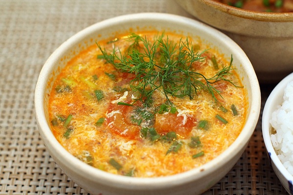 nhung-mon-canh-ngon-cho-be-com-ma-me-can-biet-1.jpg