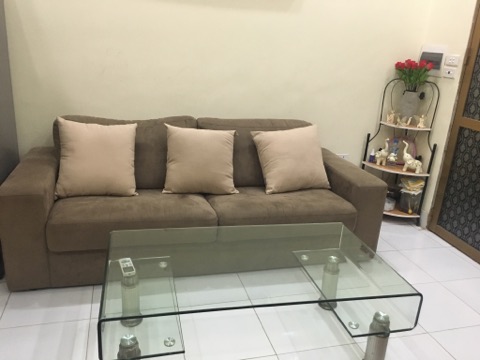 Sofa 1.jpg