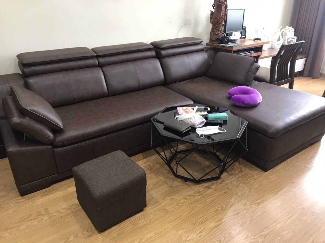 Sofa.jpg