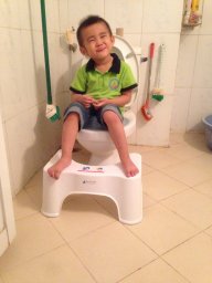 Ghe ke chan toilet